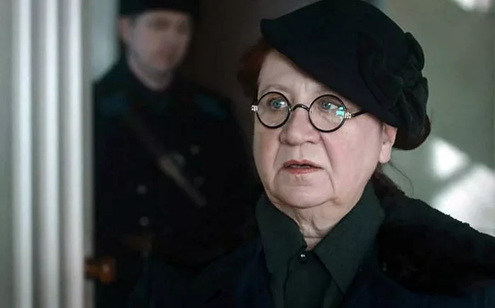 Анна Лысенко в сериале По законам военного времени 6