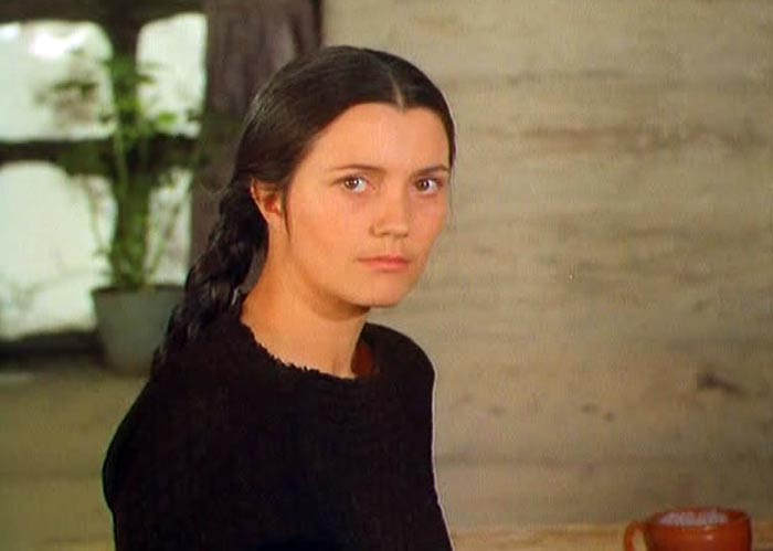 Антонина Лефтий в фильме Тревожный месяц вересень