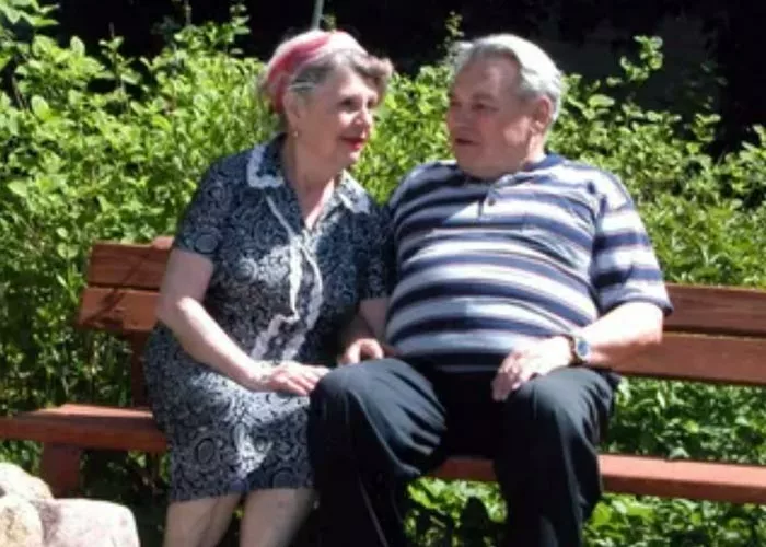 Артем Сергеев и жена Елена