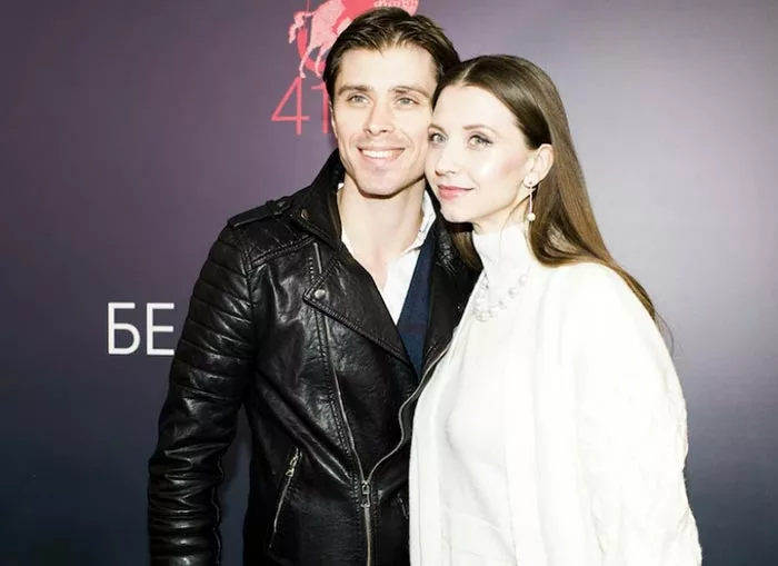 Артем Овчаренко и жена Анна Тихомирова