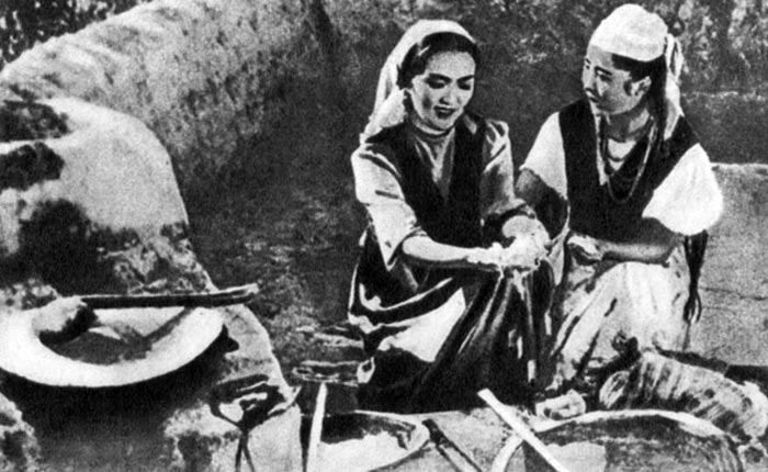 Бакен Кыдыкеева в фильме Салтанат