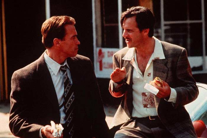 Билл Пэкстон в фильме Правдивая ложь