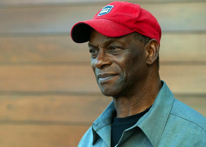 прыгун в длину Боб Бимон