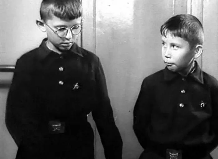 Борис Ихлов в фильме Три с половиной дня из жизни Ивана Семенова второклассника и второгодника