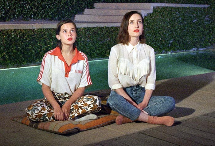 Кэйли Спэни в фильме Нам всем конец