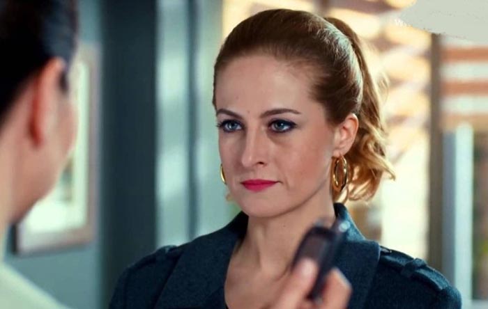 Джанан Эргюдер в сериале Война роз