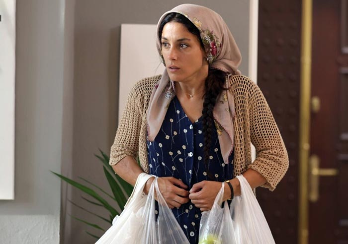 Джансу Тосун в сериале Грязная корзина