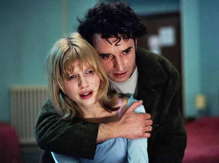 Клеманс Поэзи в фильме Лето Ольги