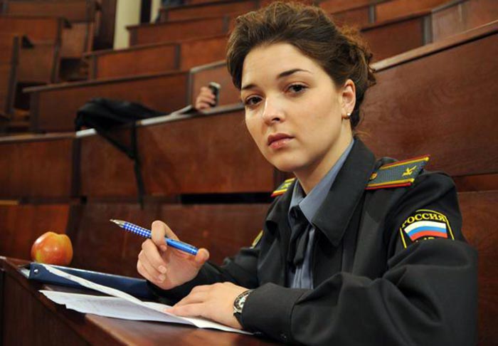 Дарья Иванова в сериале Метод Лавровой