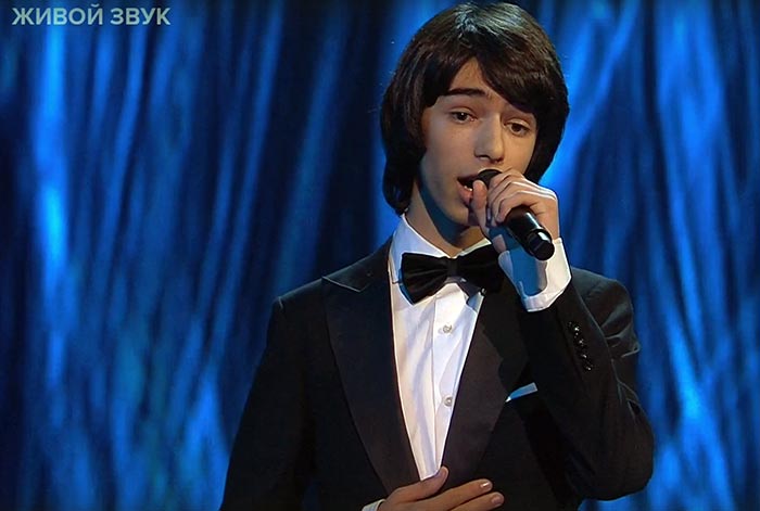 Давид Хиникадзе в шоу Голос Уже не дети