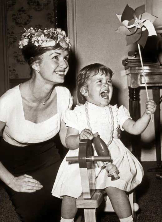 Дэбби Рейнольдс и Кэрри Фишер 1