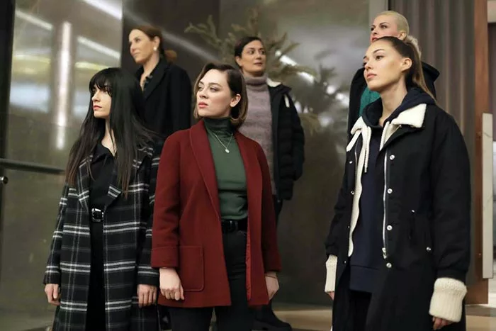 Демет Эвгар в сериале Яркое пламя