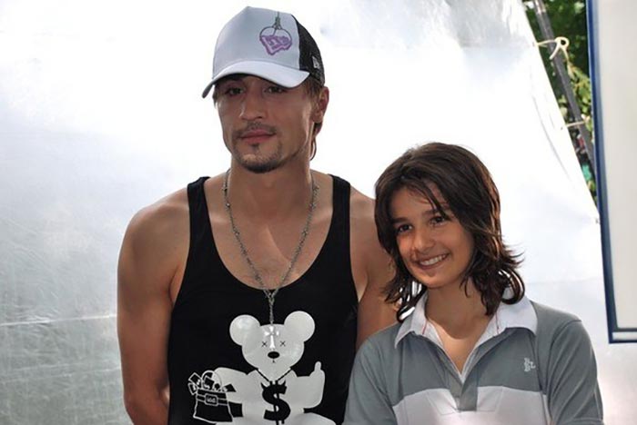 Дэни Яровский в фильме Старинные часы