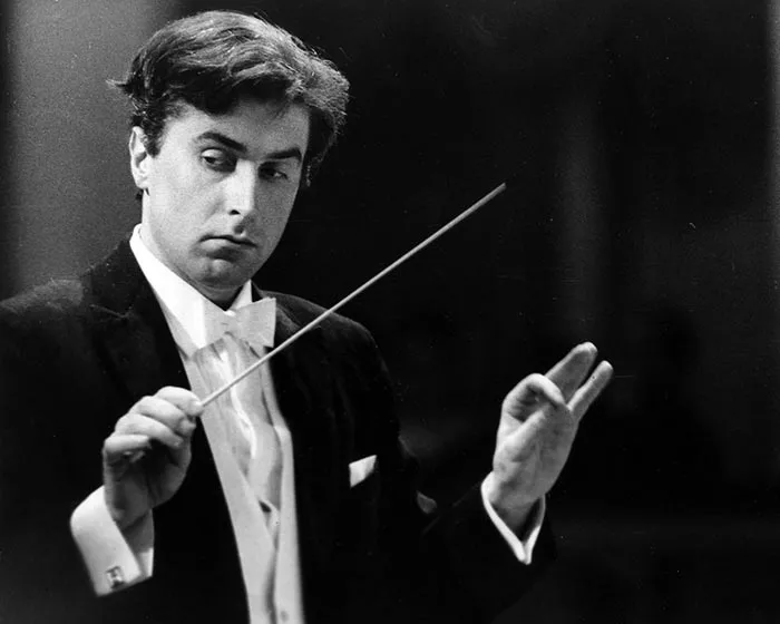 Дмитрий Китаенко в молодости