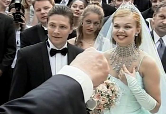 Дмитрий Новиков в сериале Стилет