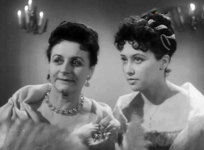 Эдда Урусова в фильме После бала