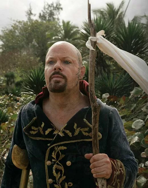 Эдди Иззард в фильме Остров сокровищ