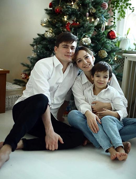 Эдгар Голосной и Валерия Ланская с сыном Артемием