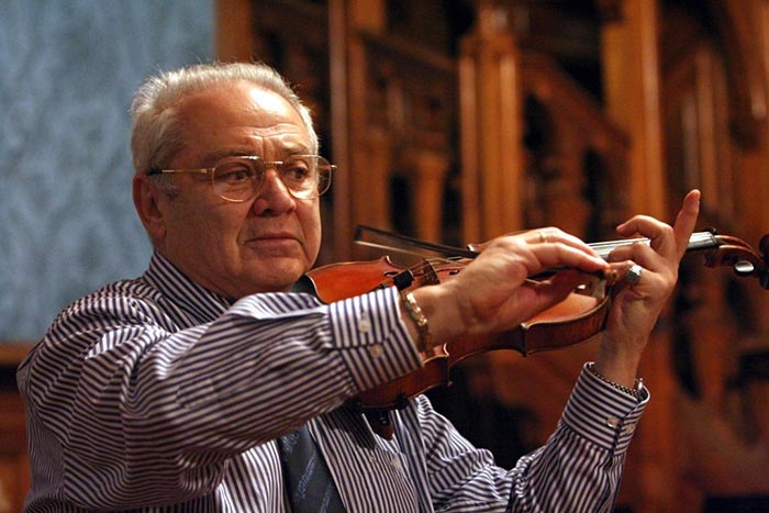 скрипач Эдуард Грач