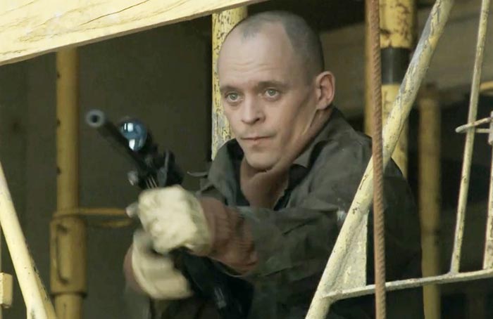 Эдуард Парри в фильме Правила угона