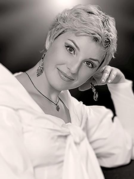 актриса Екатерина Черноличенко