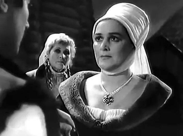 Екатерина Литвиненко в фильме Свадьба Свечки