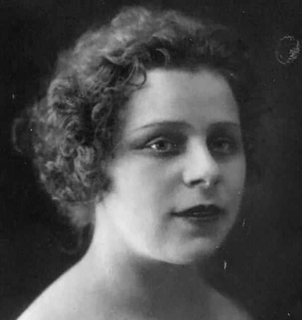 Екатерина Мазурова в молодости