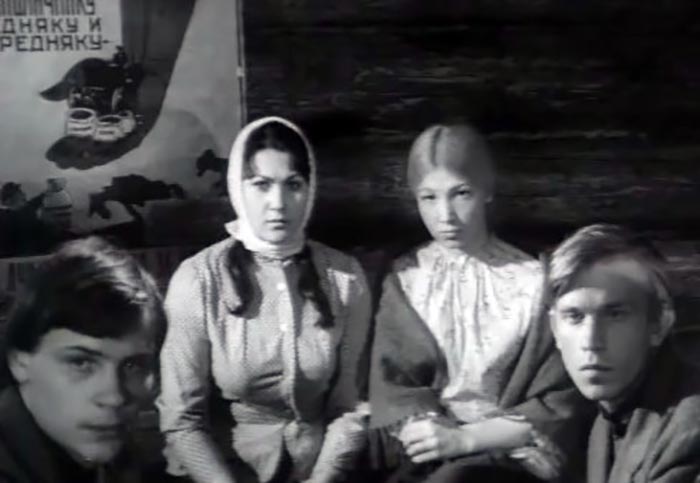 Елена Михайлова в фильме Красный чернозем