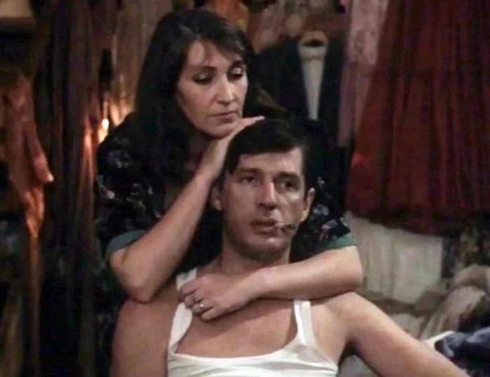 Елена Свинцова в фильме Над темной водой