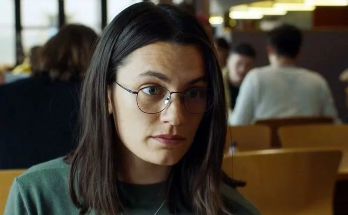 Элла Румпф в фильме Теория простых чисел