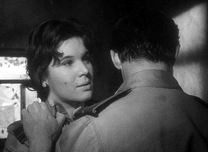 Эллия Суханова в фильме Пядь земли 2