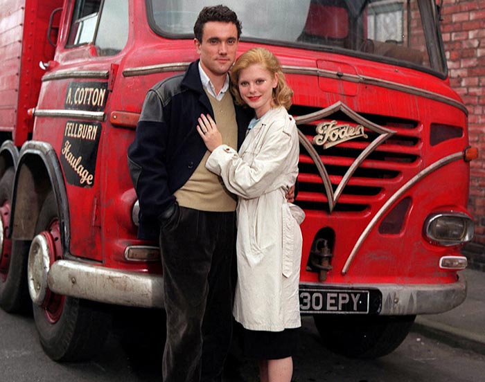 Эмилия Фокс в фильме Круглая башня