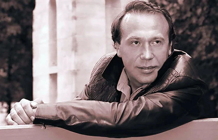 певец Евгений Кемеровский