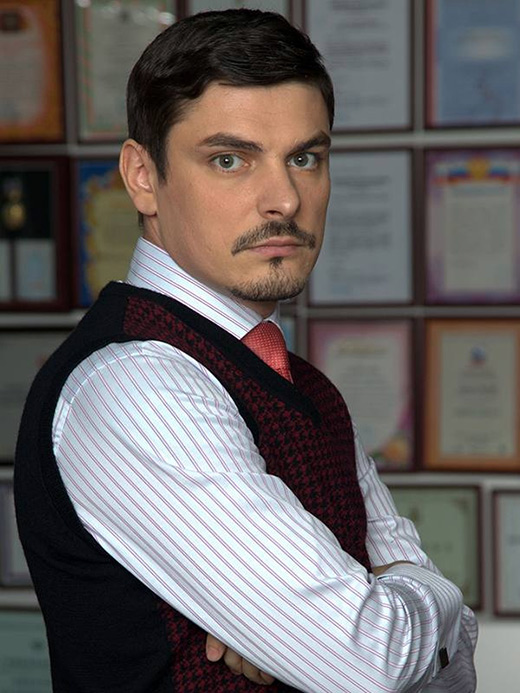 телеведущий Евгений Колесов