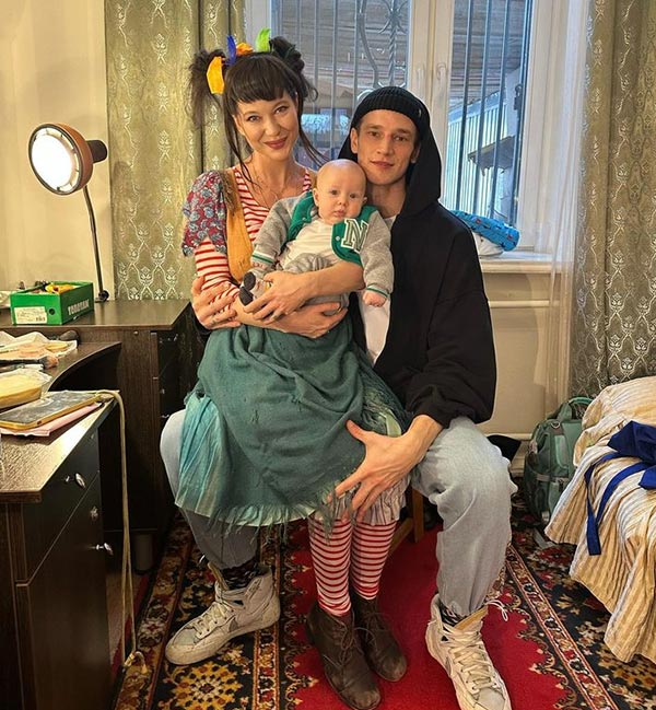 Евгений Романцов и Дарья Мингазетдинова с сыном