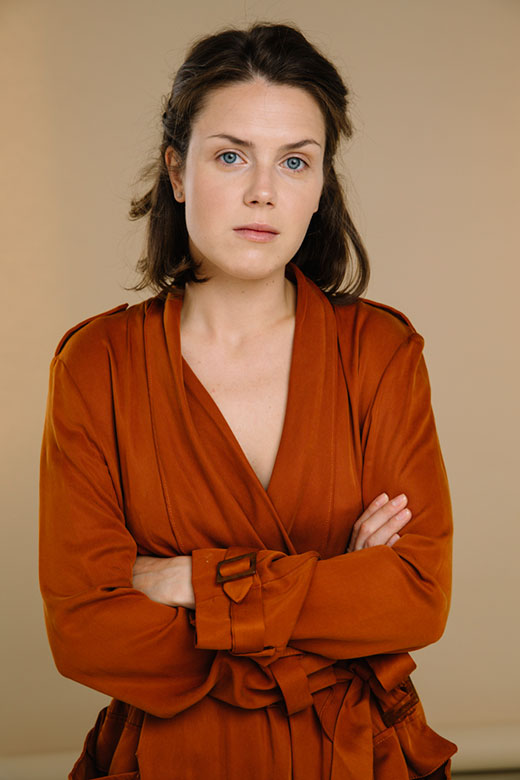 атриса Евгения Казарина