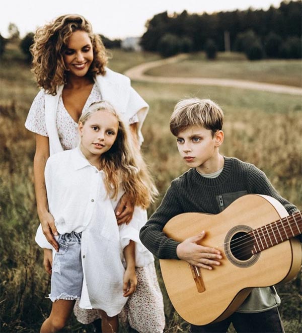 Евгения Шахнович с детьми