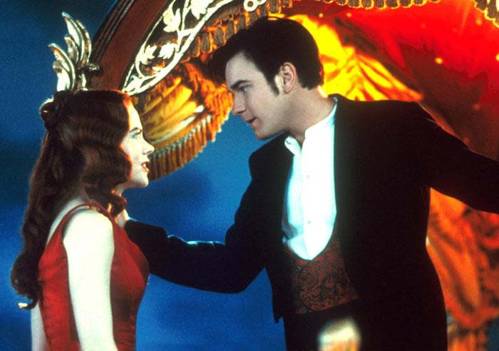 Юэн Макгрегор в фильме Мулен Руж