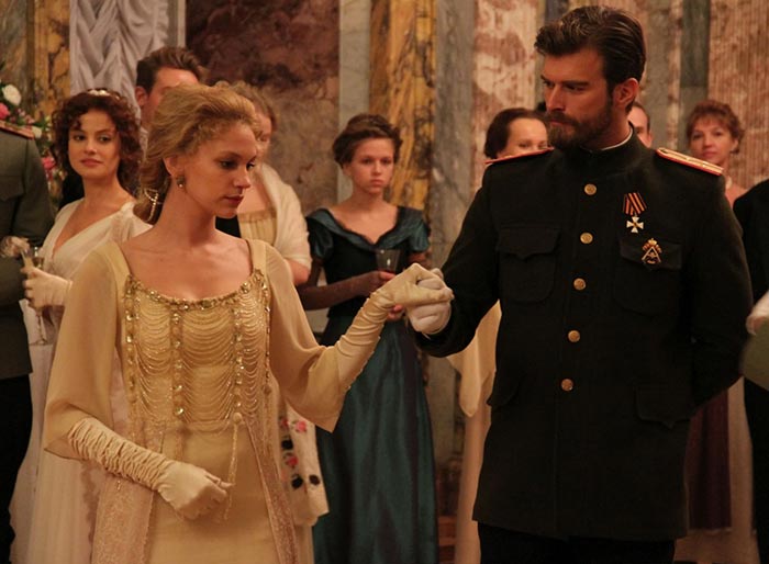 Фара Зейнеп Абдулла в сериале Курт Сеит и Александра