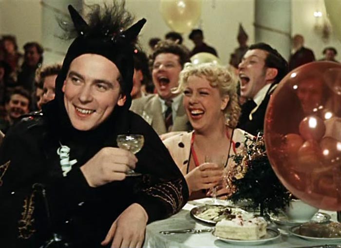 Феликс Яворский в фильме Карнавальная ночь