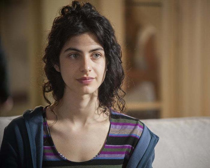 Фотини Пелузо в сериале Семейный роман