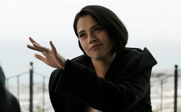 Фунда Эрйигит в фильме Камера обскура