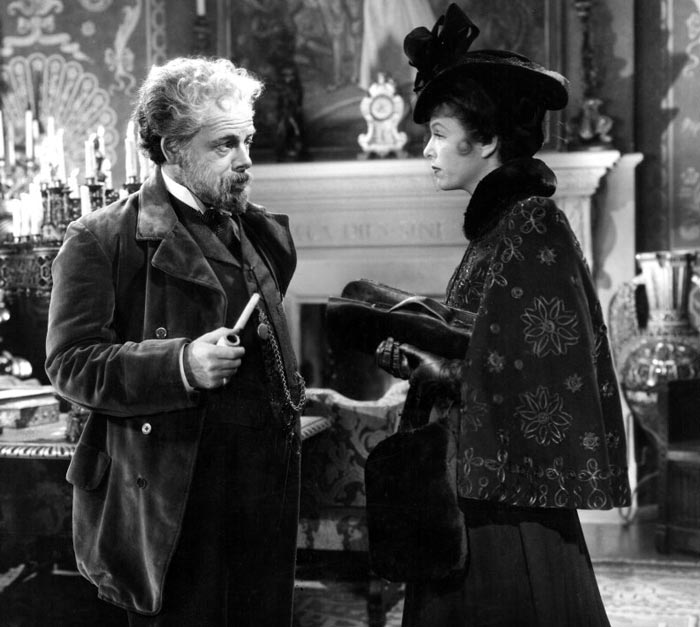 Гейл Сондергард в фильме Жизнь Эмиля Золя