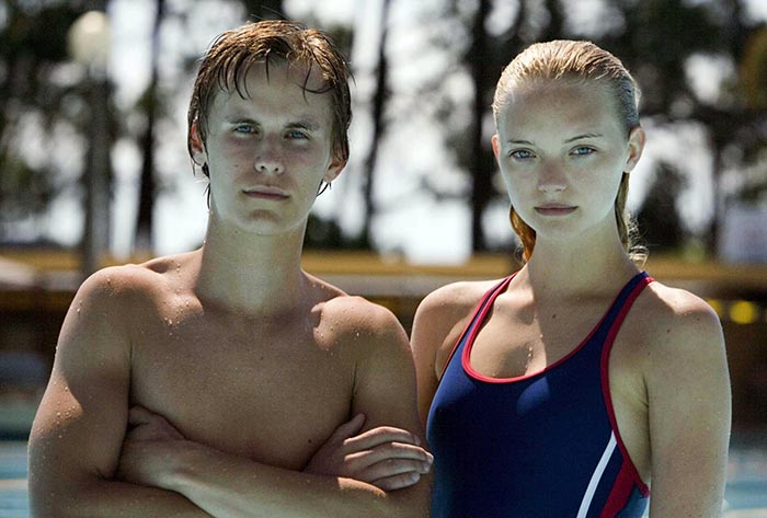 Джемма Уорд в фильме Чёрный шар