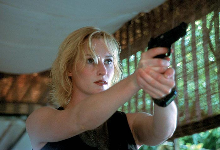 Женевьев О’Райли в фильме Кибервойны