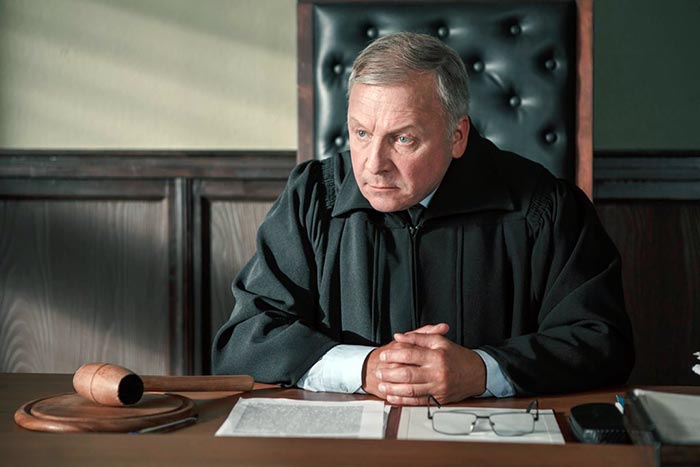 Геннадий Семенов в сериале Обманутые надежды