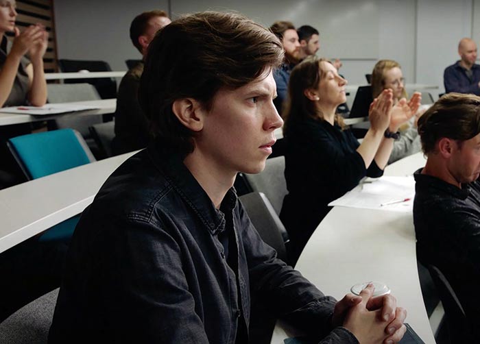 Герман Сегал в фильме Необъявленная война