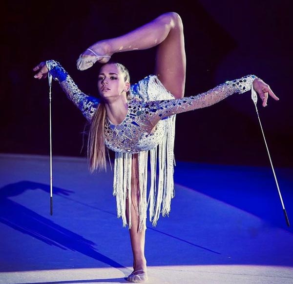 Российская художественная гимнастка Александра Солдатова