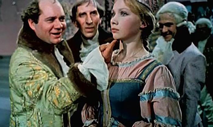 Гренада Мнацаканова в фильме Крепостная актриса