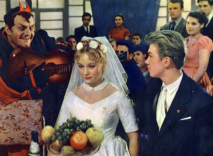 Гренада Мнацаканова в фильме Невские мелодии